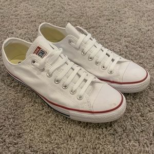 Men’s All White Converse All Stars